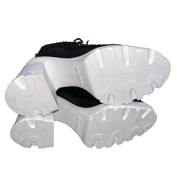 NEW Sorel Brex Heel Cozy Lace Block Heel Waterproof Bootie size 7 - Picture 10 of 10